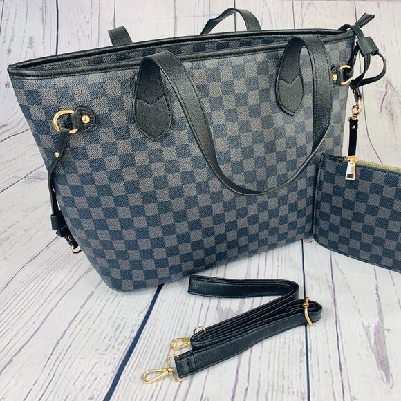 Handbags - Picture 2 of 5